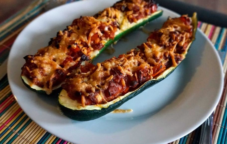 Zucchini Boats With Air Stuffing